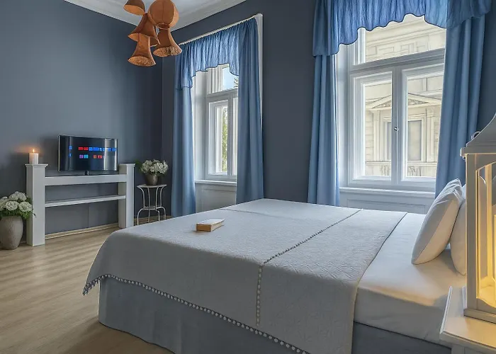 Royal Apartahotel 4*