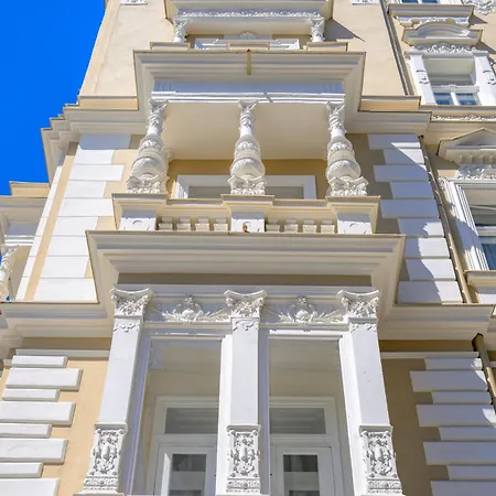 Aparthotel Royal