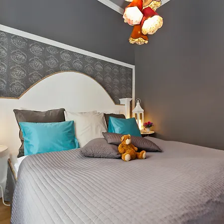 Royal Aparthotel 4*