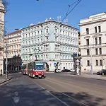 Royal 4* Praga