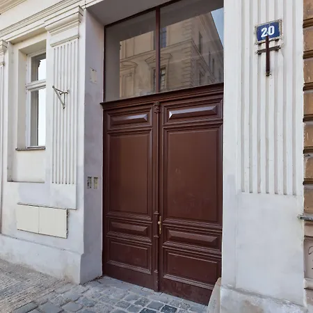 Royal Apart-hotel Praga