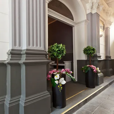 Royal Lägenhetshotell 4*
